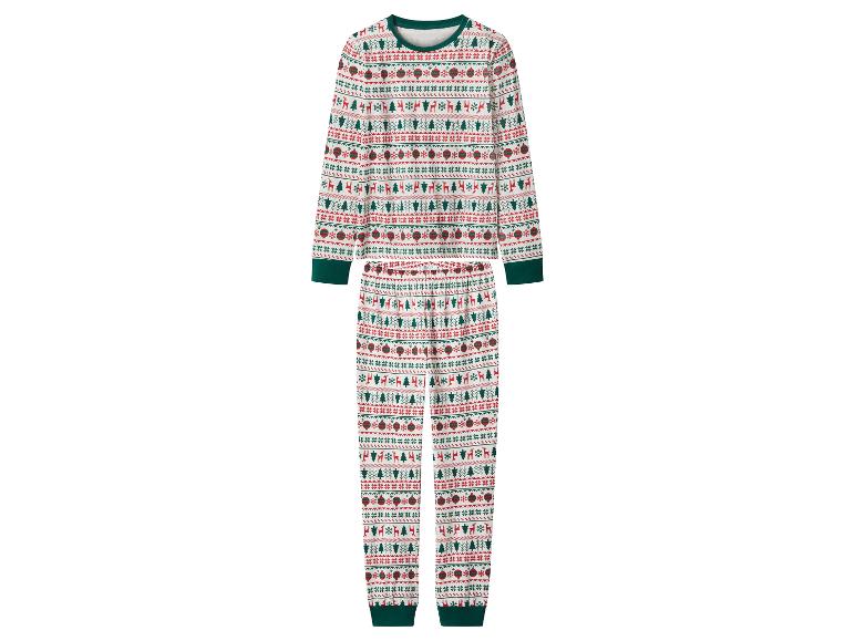 Kerstpyjama met lange mouwen en broek met rendier- en boomontwerpen.