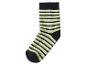 Een zwart, wit en limoengroen gestreepte sok.
