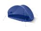 Blauwe strandtent met steunpalen en lichte bies
