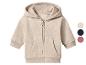 Beige babyhoodie met rits en zakken, ook verkrijgbaar in andere kleuren.