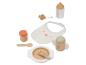 Houten babyspeelgoed, inclusief fles, speen, slabbetje, voedselpotje en servies.