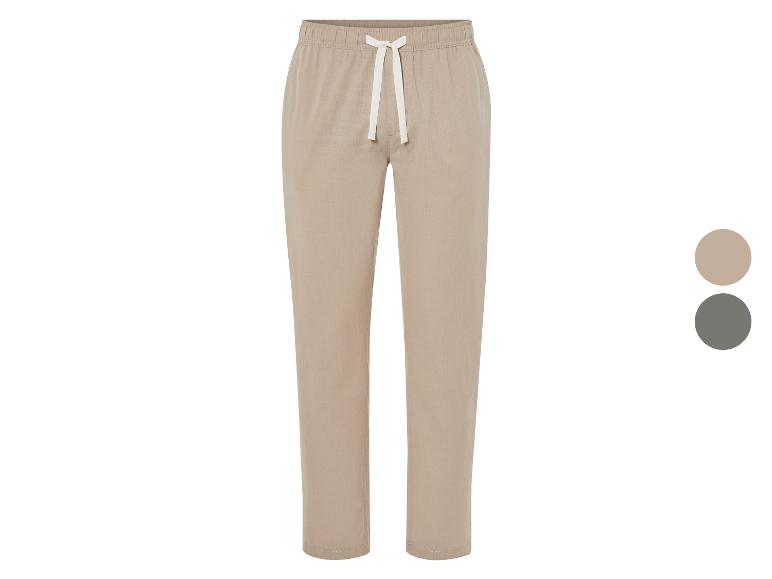 Beige en grijze joggingbroeken; casual fit.