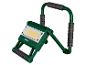 Groene LED-werklamp met verstelbare handgreep en standaard.