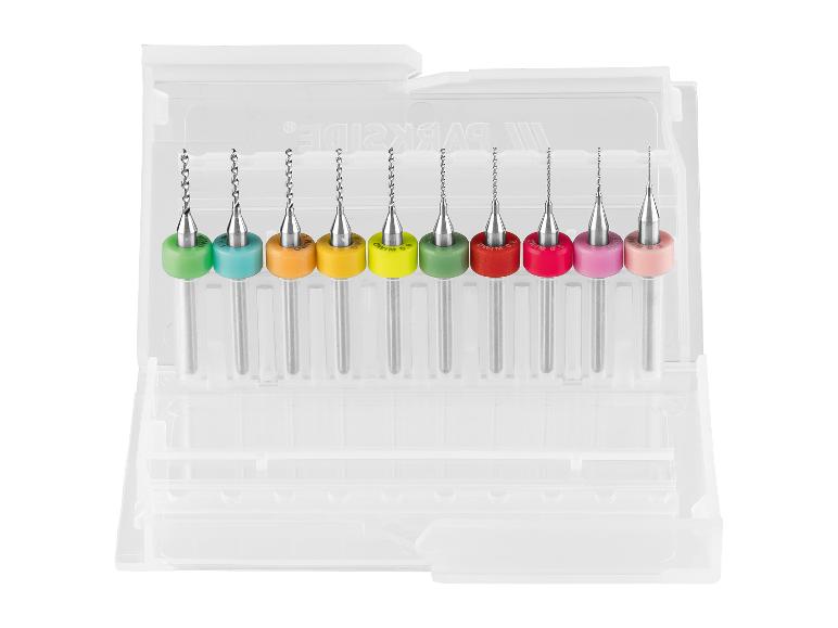 Set PCB-boren in een plastic doosje.