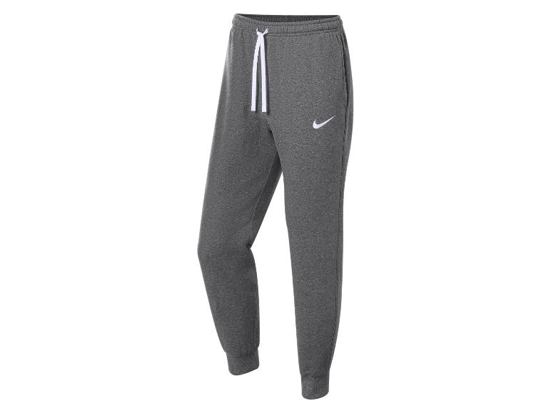 Grijze joggingbroek met wit trekkoord en logo op de linkerdij.