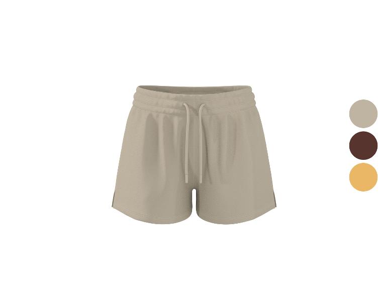 Beige sportshorts met trekkoord, verkrijgbaar in drie kleuren.