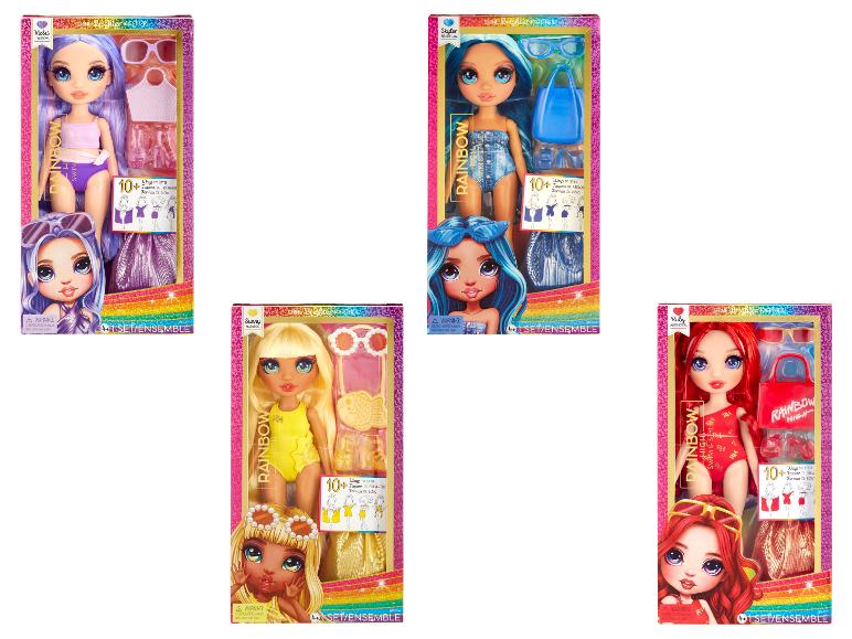 Rainbow High Swim Style poppen: Violet Willow, Skyler Bradshaw, Sunny Madison en Ruby Anderson.