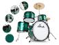 Metallic groen vijfdelig drumstel met bekkens, met het X DRUM-logo
