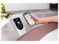 Besturing van een jacuzzi via smartphone en bedieningspaneel.