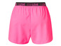 Roze sport shorts met Relive-logo.