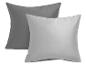 Twee grijze kussens, één lichtgrijs en één donkergrijs