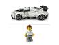 LEGO Speed Champions Bugatti Centodieci met minifiguur van bestuurder.