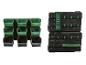 Wandorganizer met groene en grijze bakjes en gereedschapshouders.