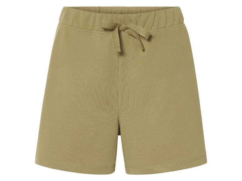 Olijfgroene shorts met trekkoord.