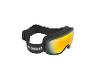 Een zwarte skibril met een geel en blauw reflecterend glas en een verstelbare band.