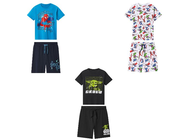 Drie sets korte kinderpyjama's: blauw Spider-Man, wit Avengers en zwart Grogu.
