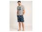 Grijs heren T-shirt met palmprint en geruite shorts.