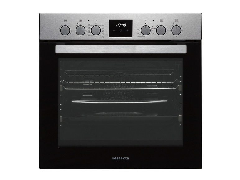 Een zilveren oven met zwarte deur van Respekta.