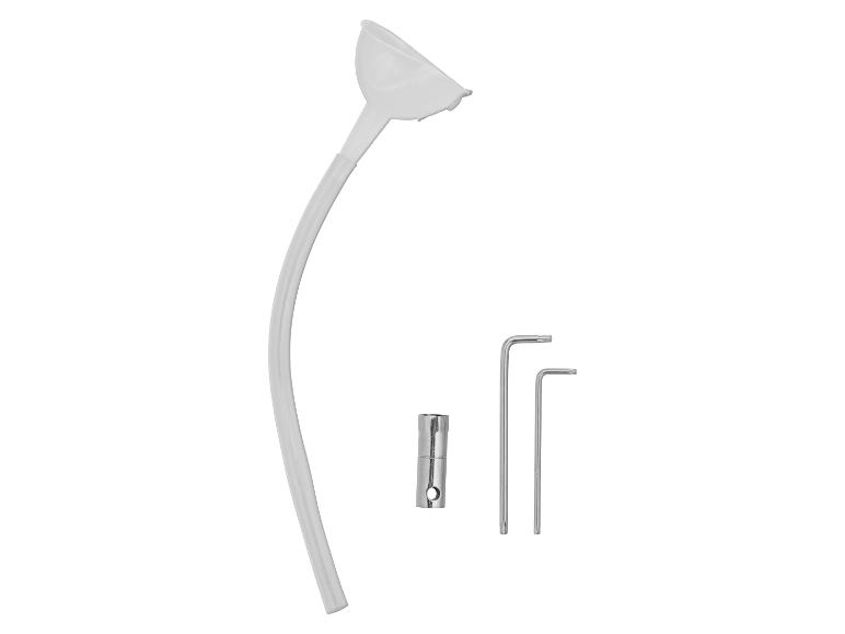 Trechter met flexibele slang, inbussleutels en bougiesleutel