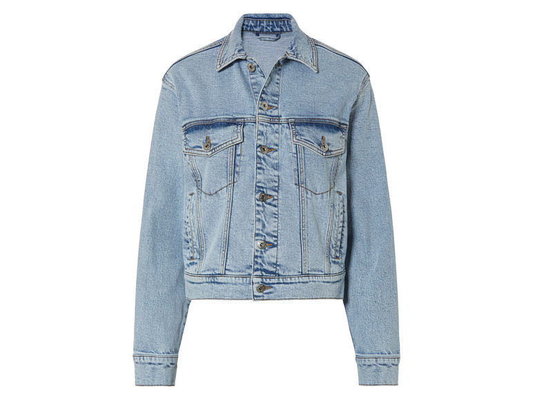 Een lichtblauwe spijkerjas
