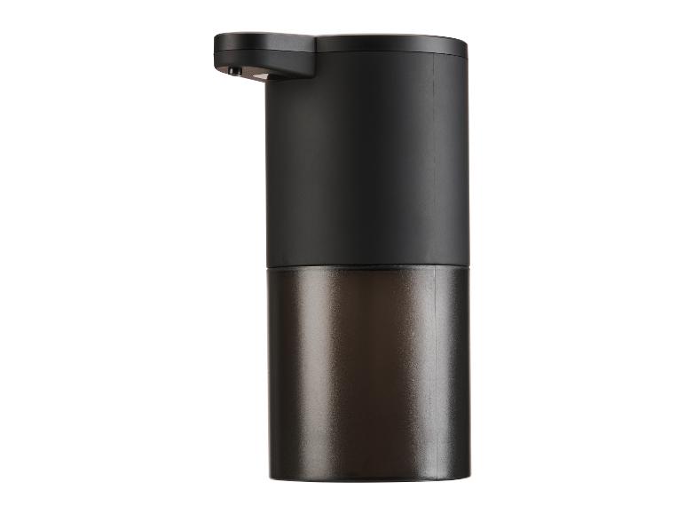 Een elegante en moderne zwarte automatische zeepdispenser.
