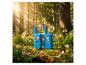 Twee blauwe walkietalkies met kindertekeningen, in een zonnig bos.