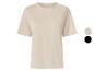 Beige T-shirt met korte mouwen en kleurkeuzes in beige en zwart.