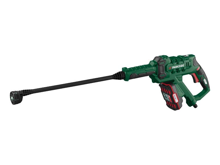 Parkside draadloze hogedrukreiniger in groen en zwart met een rode batterij