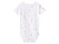 Witte baby romper met korte mouwen en een bruin giraffenpatroon.