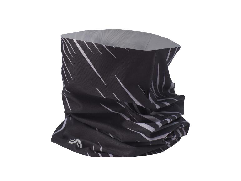 Een zwart-grijze sjaal met strepen.