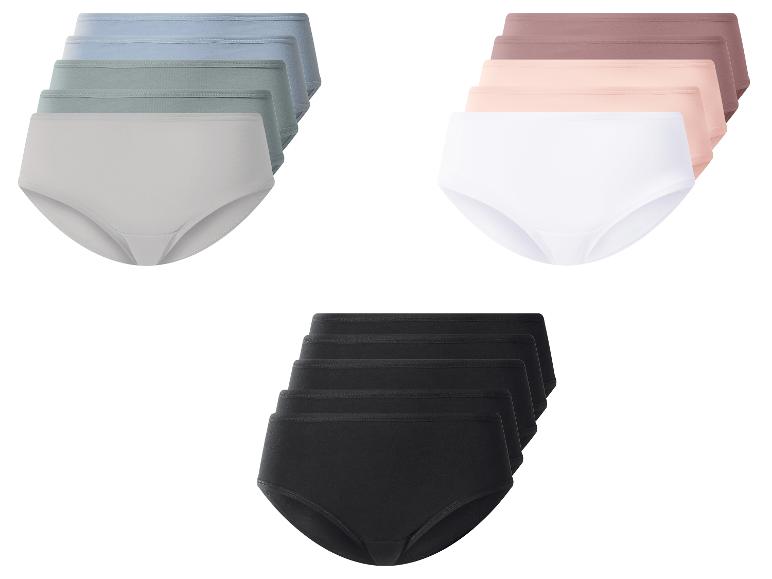 Pakketten damesonderbroeken in blauwe, groene, grijze, witte, roze en zwarte tinten.