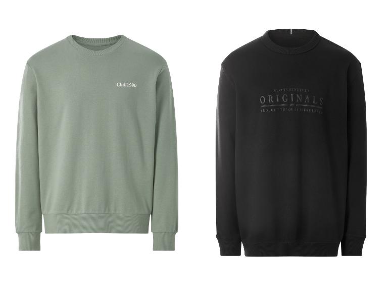 Twee sweatshirts: een lichtgroene met 'Club1990' en een zwarte met 'Originals'.