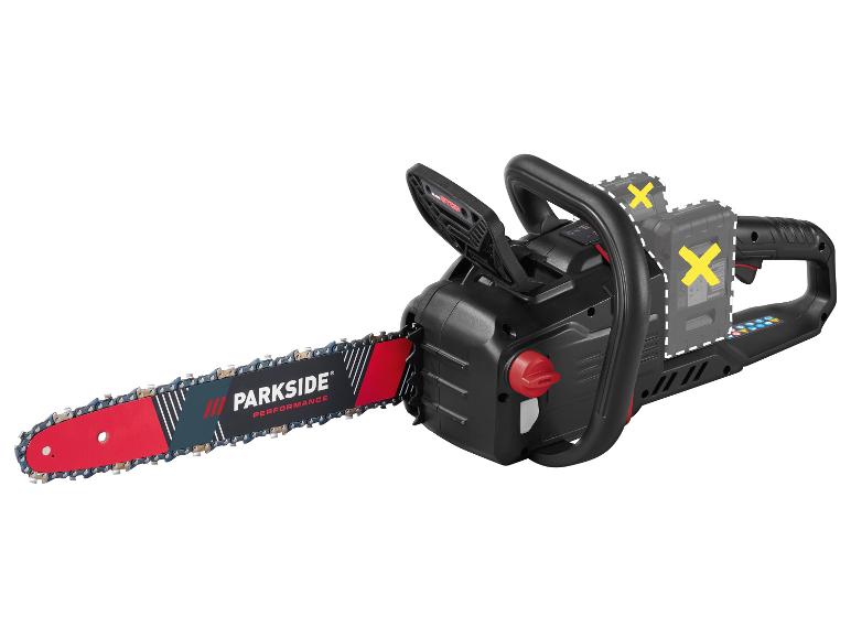 Zwarte accukettingzaag met rood en zwart zaagblad, met batterijen gemarkeerd met kruizen.