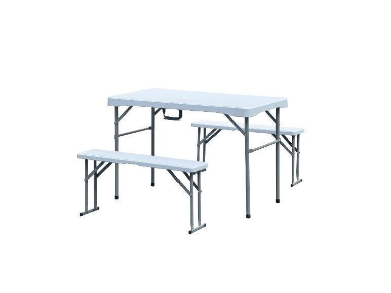 Opvouwbare campingtafel en twee banken in wit.