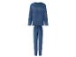 Blauwe fleece pyjama voor heren, met een shirt met lange mouwen en een broek.