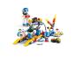 LEGO Super Mario set met raceauto, Toad-figuren en servicestation.