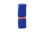 Opgerolde blauwe sporthanddoek met oranje band