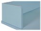 Pastelblauw meubel met geïntegreerde plank.
