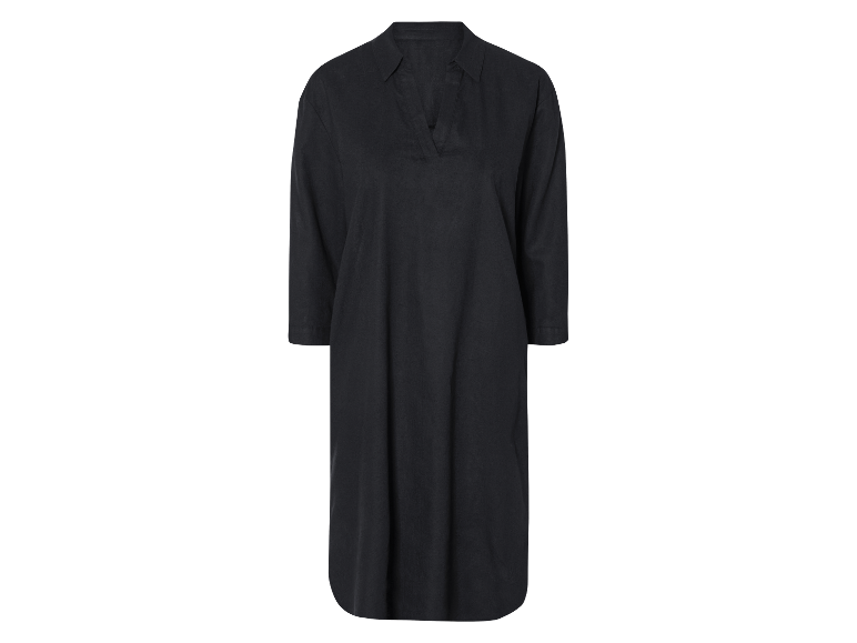 Zwarte jurk met driekwart mouwen.