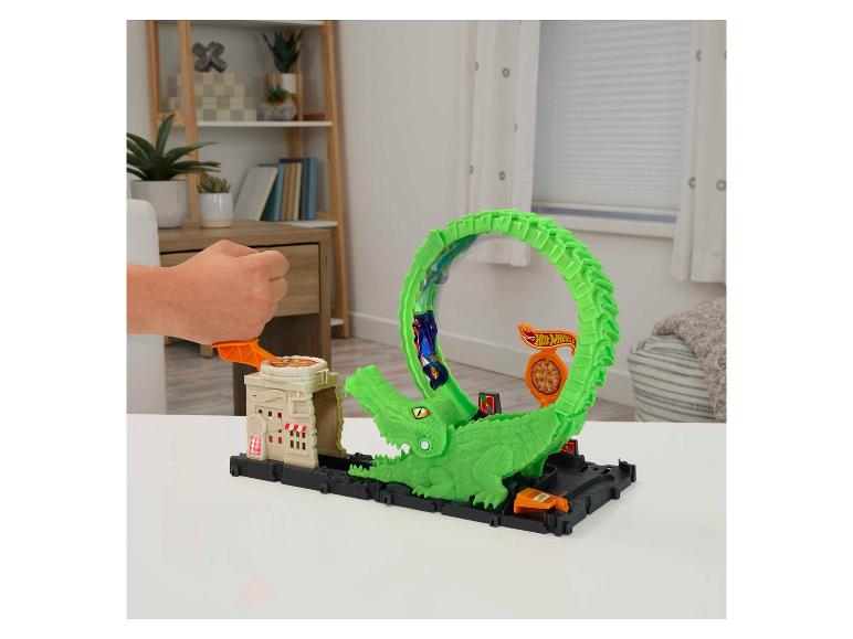 Hot Wheels speelset met een krokodil-vormige baan.