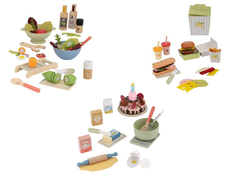 Houten keukenspeelgoed: salade-, fastfood- en taartbakset.