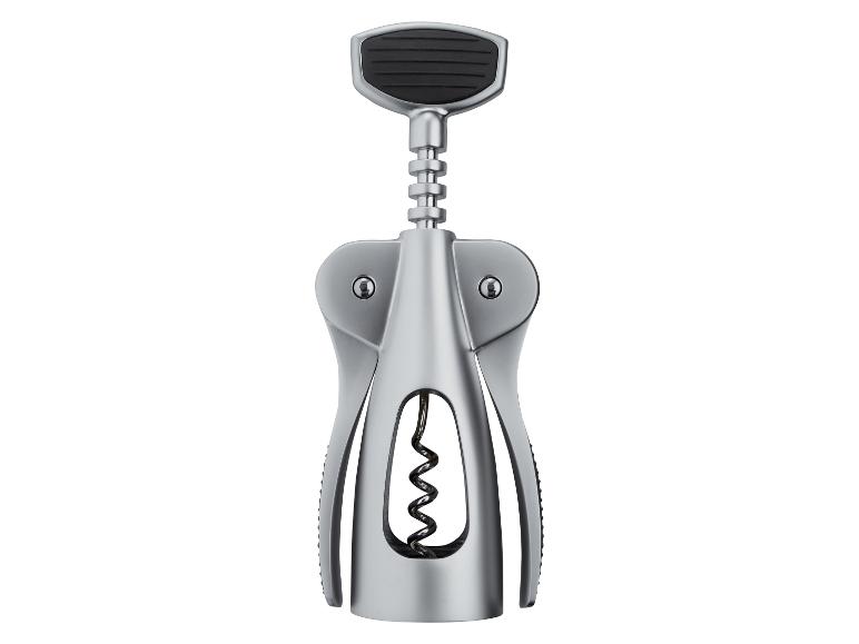 Zilverkleurige kurkentrekker met zwarte handgreep.