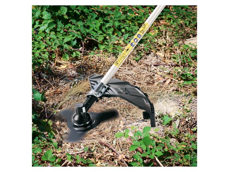 Bosmaaier met mes, gebruikt voor het snoeien van struiken en onkruid.