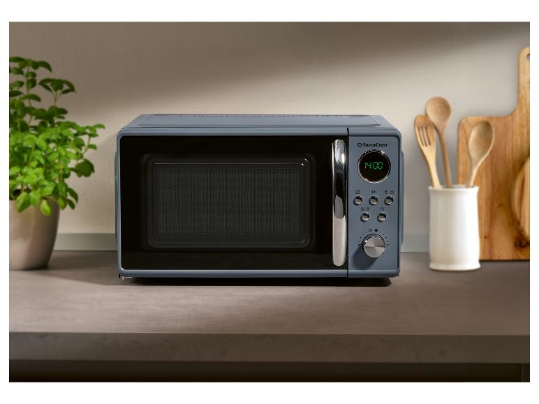 SilverCrest retro magnetron op een aanrechtblad.