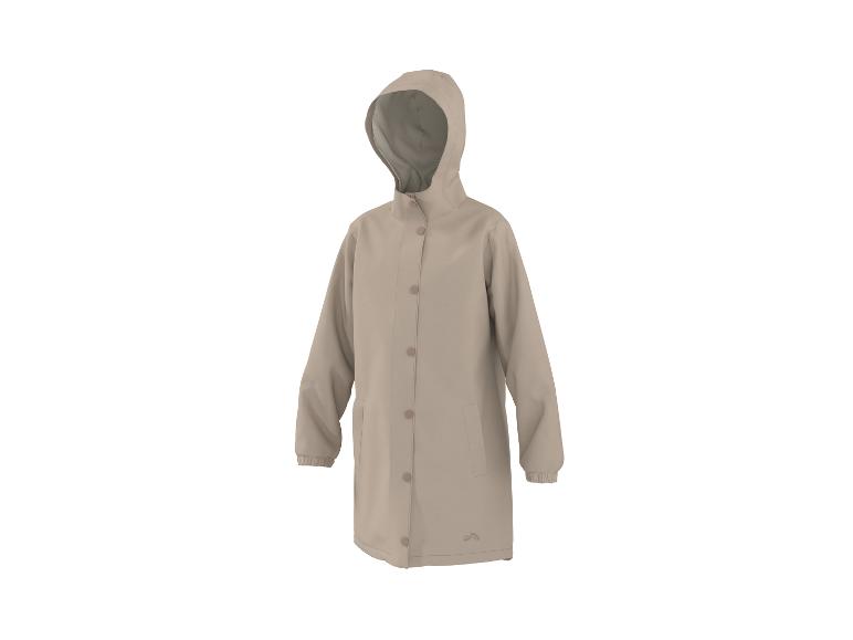 Beige regenjas met capuchon en knopen.