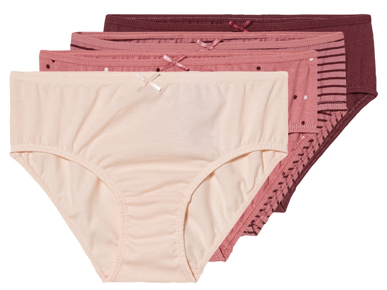 Een set van drie damesonderbroeken, een effen en twee met printjes
