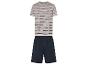 Heren pyjama: gestreept shirt en effen shorts.