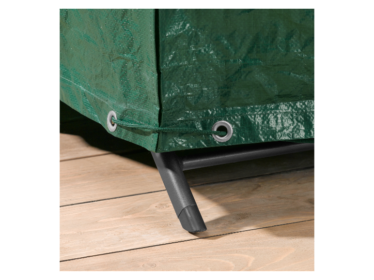 Groene beschermhoes voor tuinmeubelen met bevestigingsdetails.