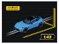 Carrera Mercedes-AMG GT 63 racebaanauto in lichtblauw, schaal 1:43 met afmetingen.
