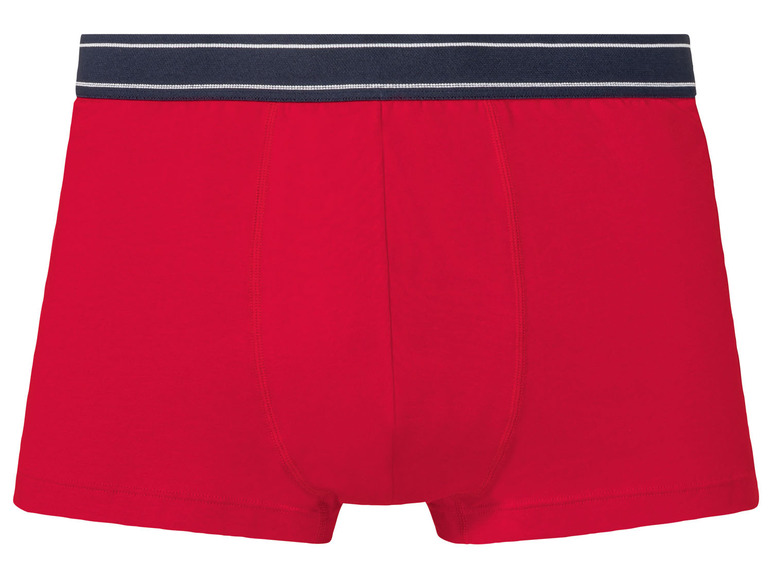 Rode boxershorts met een donkerblauwe tailleband.